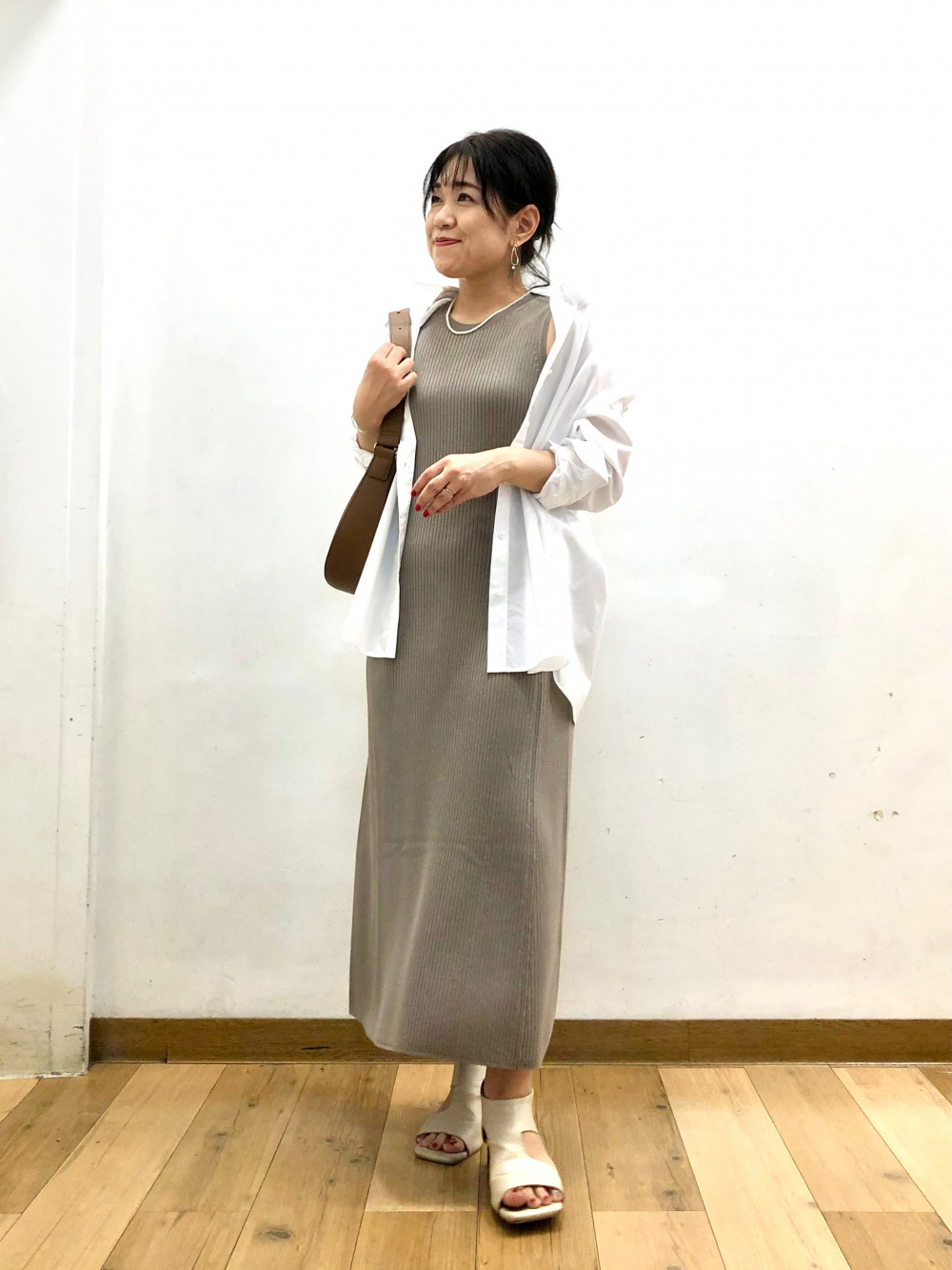 コットンブレンドニットワンピース（ノースリーブ・標準丈・109.5