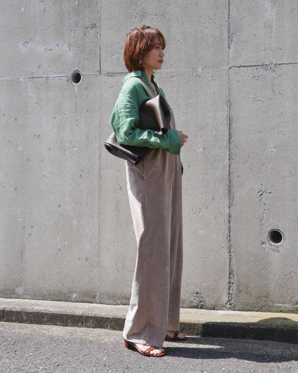 プレミアムリネンシャツ（長袖）、リネンブレンドタックワイドパンツ
