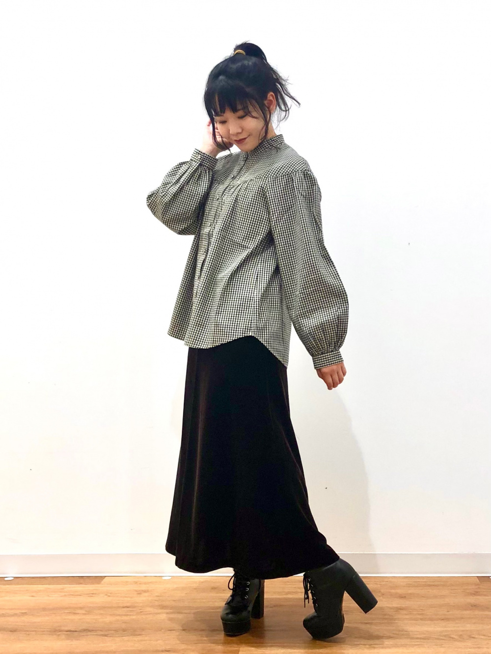 【海外限定】 ジャカードクルーネックカーディガン（長袖）、ベルベットロング パンツ