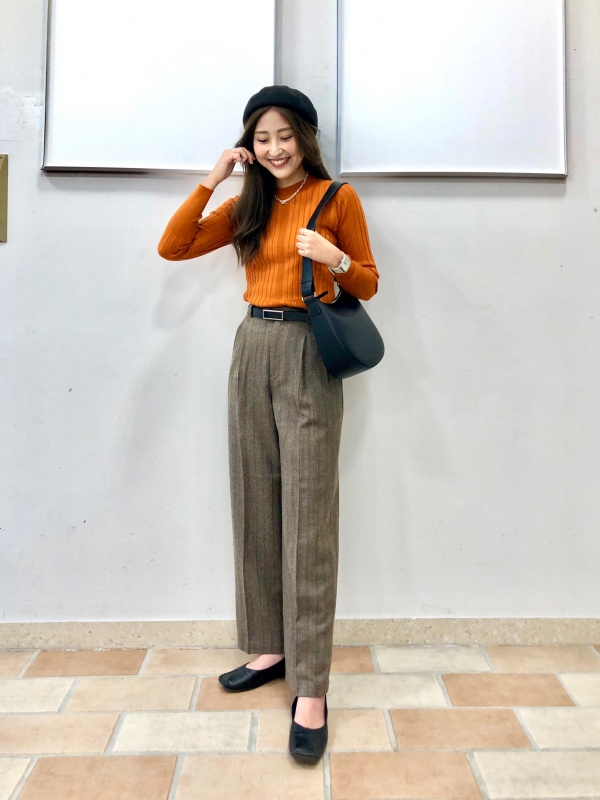 コーデ1250:UNIQLO 人気のタックワイドパンツがSALE中→購入しま
