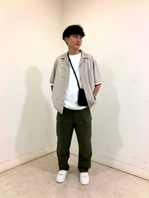 ユニクロ公式 | オープンカラーシャツ