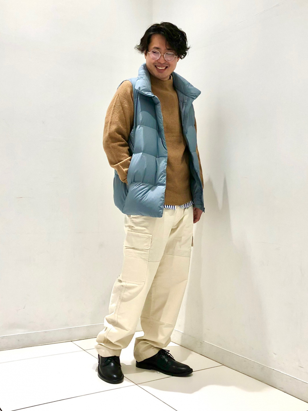 ユニクロ◇パウダーソフトダウンベスト⬜︎XXL 2023秋冬新作】ユニクロのパウダーソフトダウンベスト（NANODESIGN