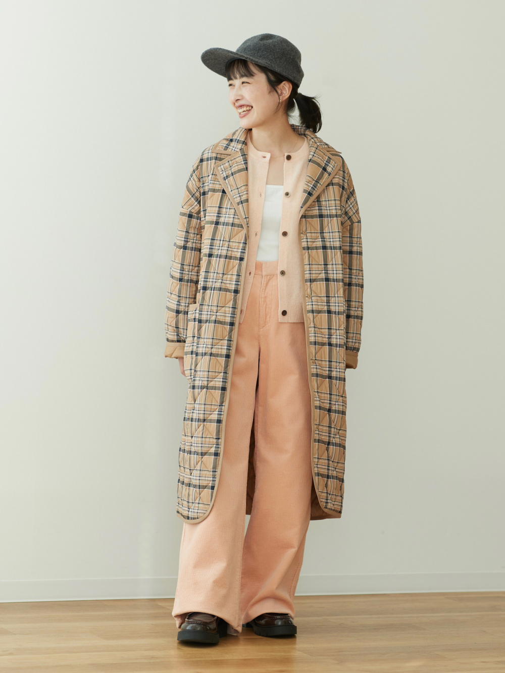 カシミヤクルーネックショートカーディガン（長袖）、カシミヤ
