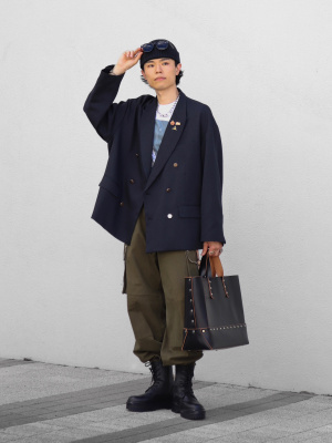 ユニクロ公式 | UTGP2023： MAGIC FOR ALL UT グラフィックTシャツ