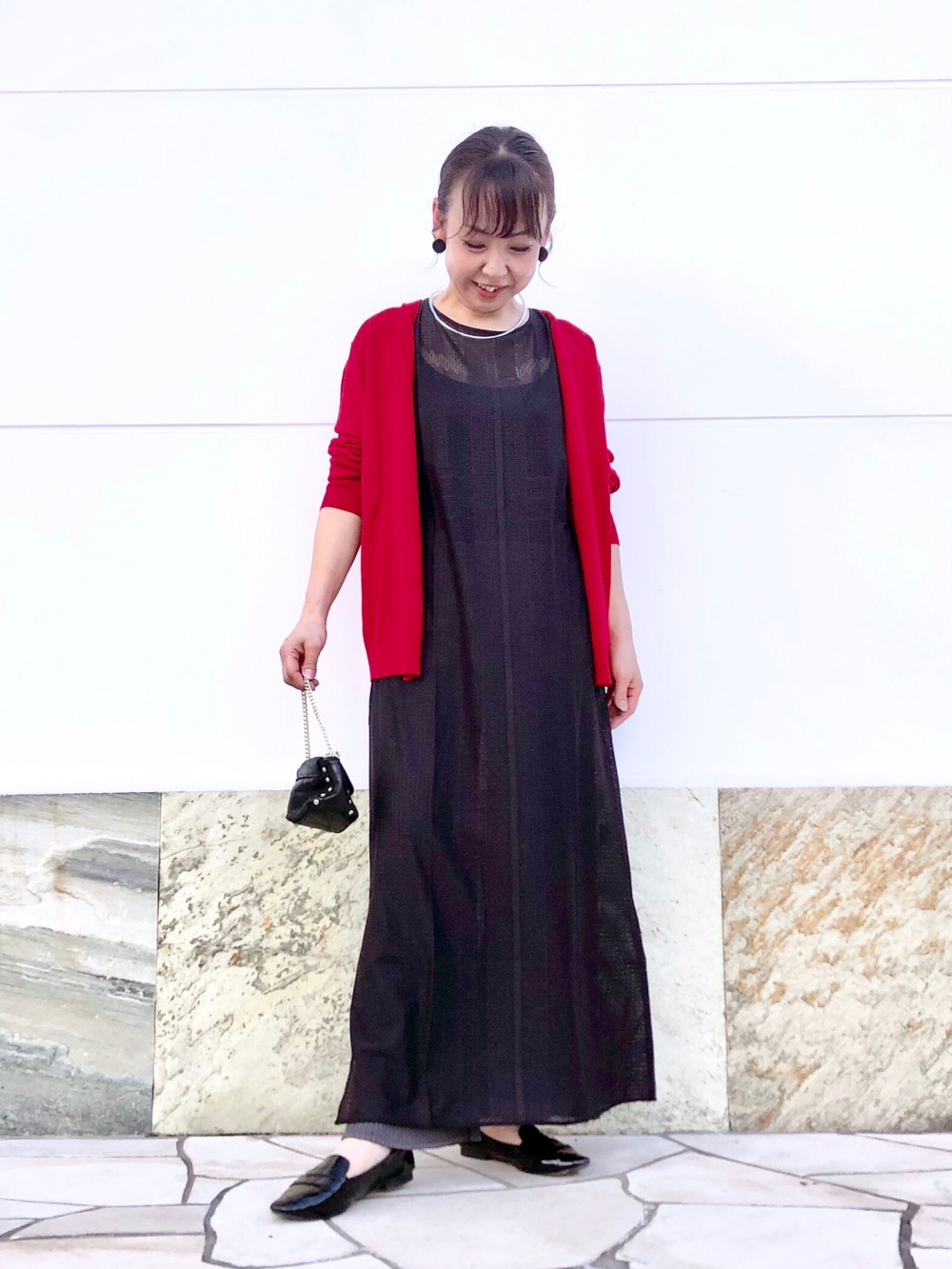 メッシュマキシワンピース（ノースリーブ）」の着用
