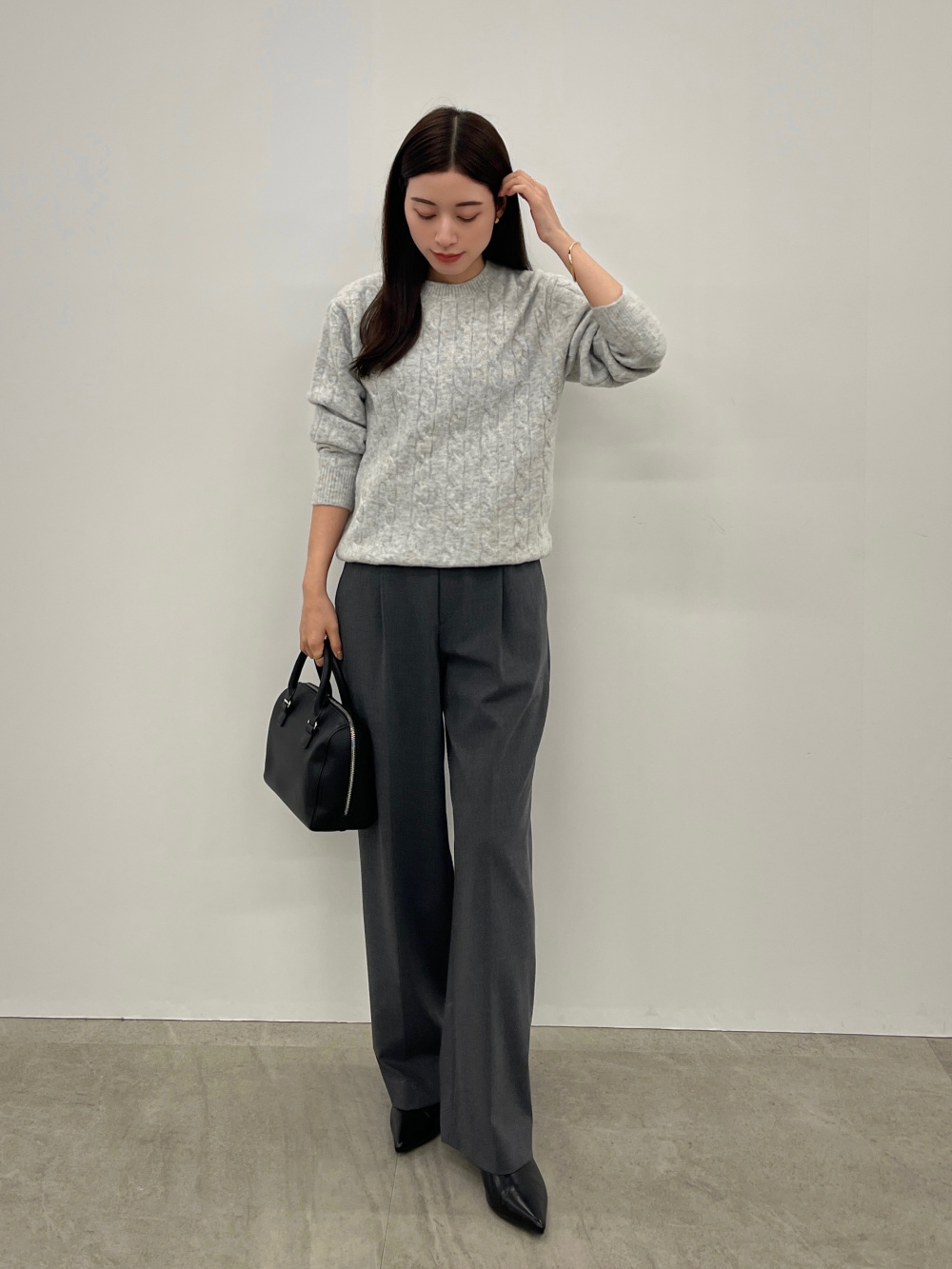 スフレヤーンケーブルクルーネックセーター、レザータッチ2WAYボストン