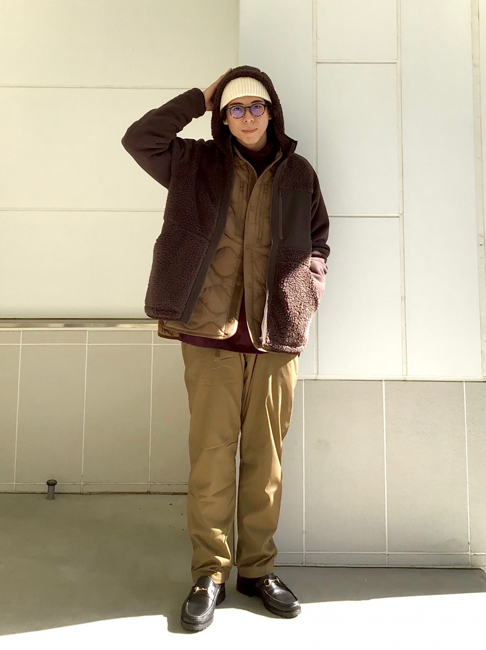 ソフトタッチタートルネックTシャツ、リサイクルハイブリッドダウン