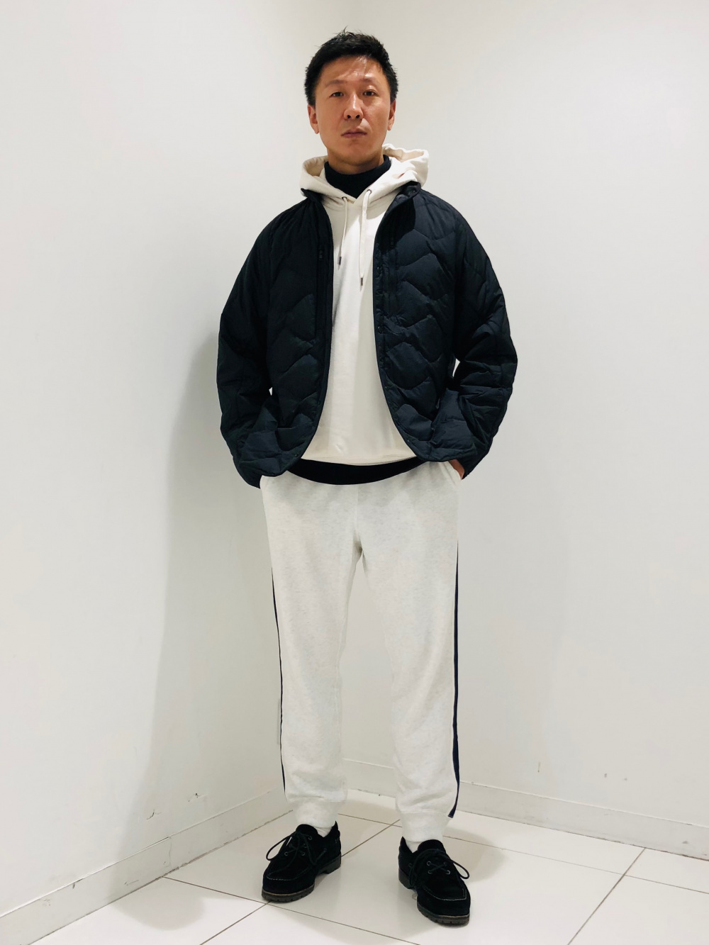 リサイクルハイブリッドダウンジャケット」の着用コーディネート