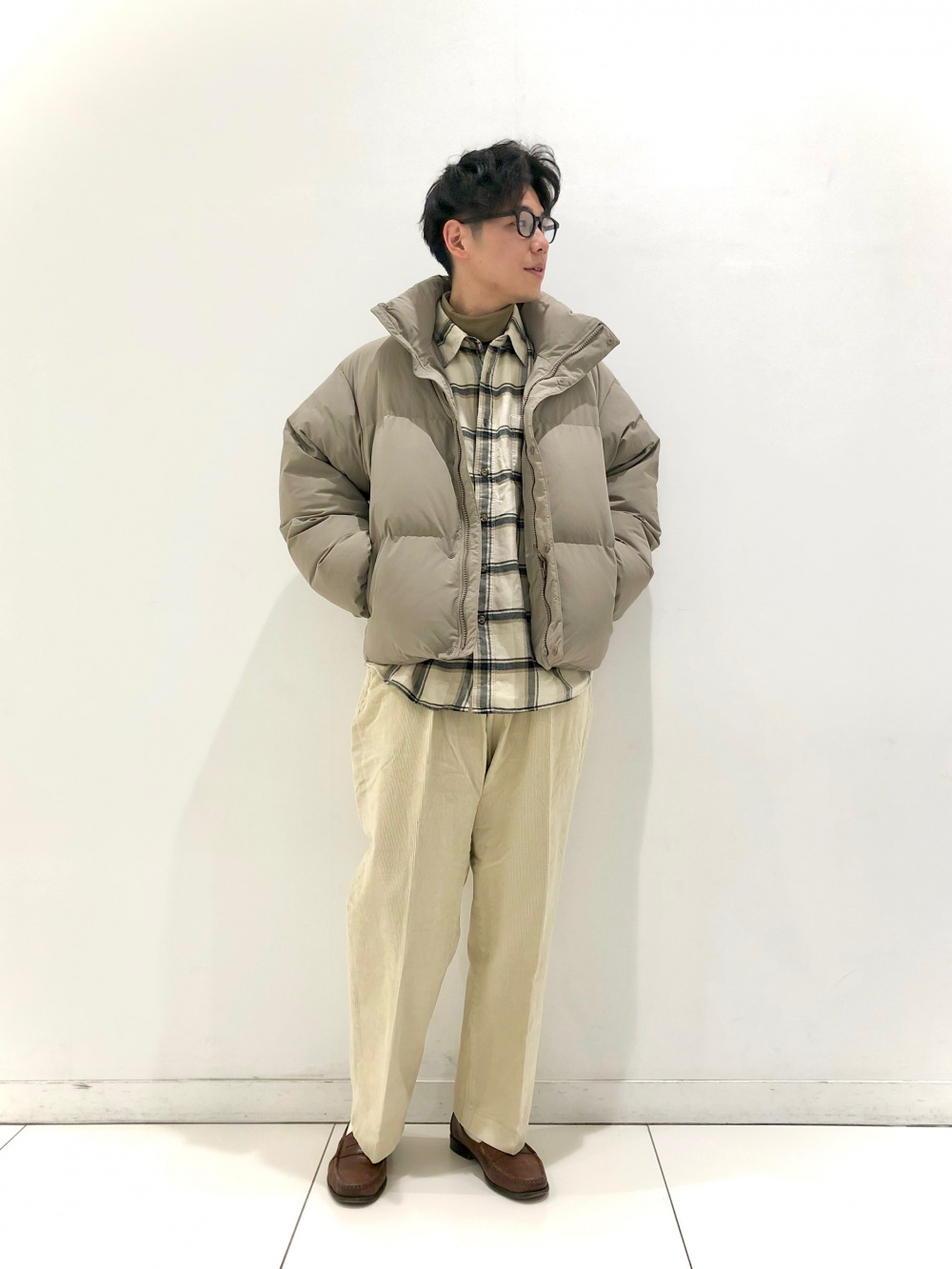 タックワイドパンツ/コーデュロイ」の着用コーディネート