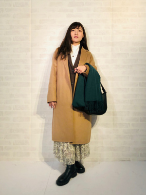 極美品 UNIQLO スーツ セットアップ L ブラック ジャケット パンツ UNIQLO ユニクロ 感動ジャケット パンツ ブラックMサイズ
