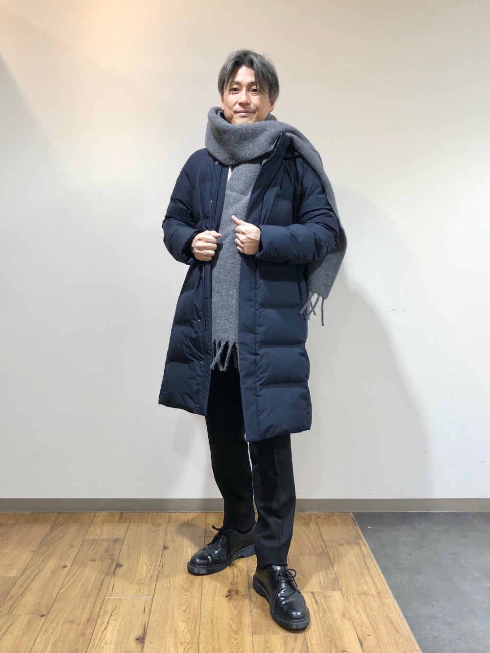 新品 ユニクロ シームレスダウンコート グレー 3XL｜Yahoo