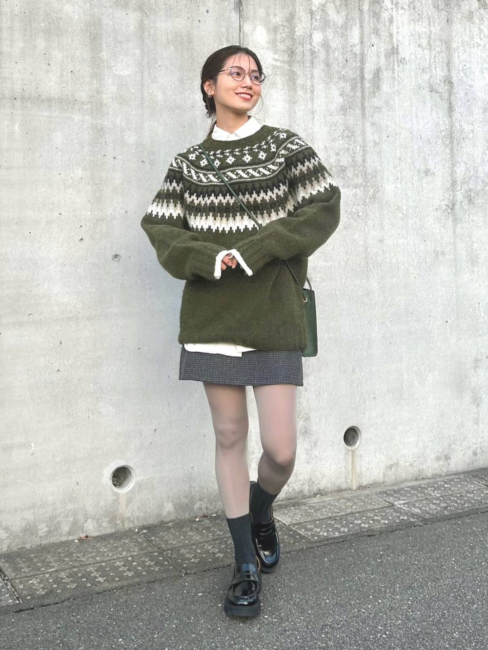 ヒートテックニットタイツ（シアー）、コンフィールタッチローファー