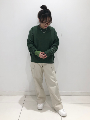 ユニクロ公式 | ワイドストレートカーゴパンツ