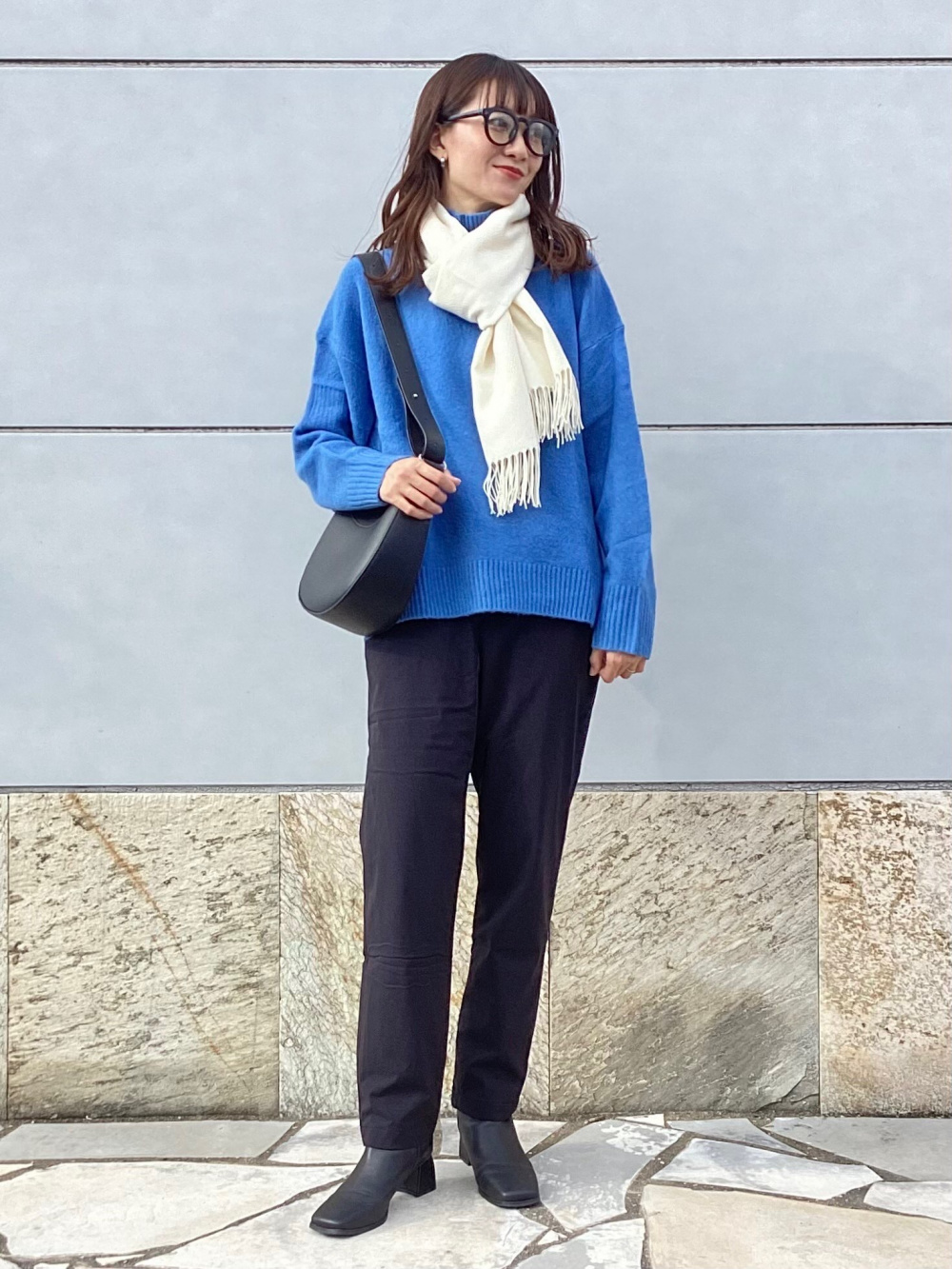 シームレスダウンロングコート、カシミヤモックネックセーター（長袖