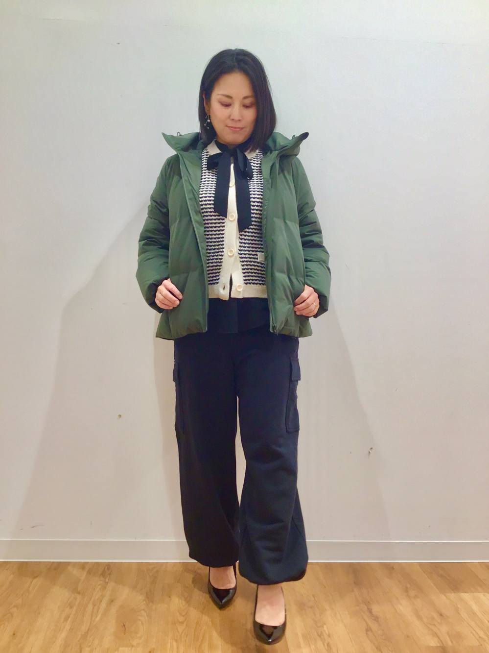 ユニクロ シームレスダウンショートジャケット 3XL オリーブ