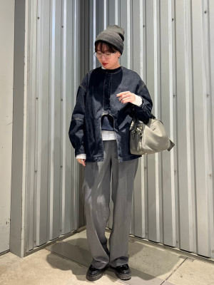 【送料込み！】Qleo 日本未発売　上下セット XL ユニクロ公式 | スウェットシャツ（長袖・欧米仕様）