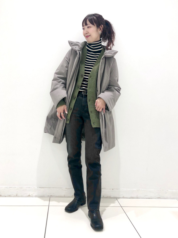 泣き虫OchanUNIQLO ハイブリッドダウンコクーンコート 4690000005438_3489.jpg