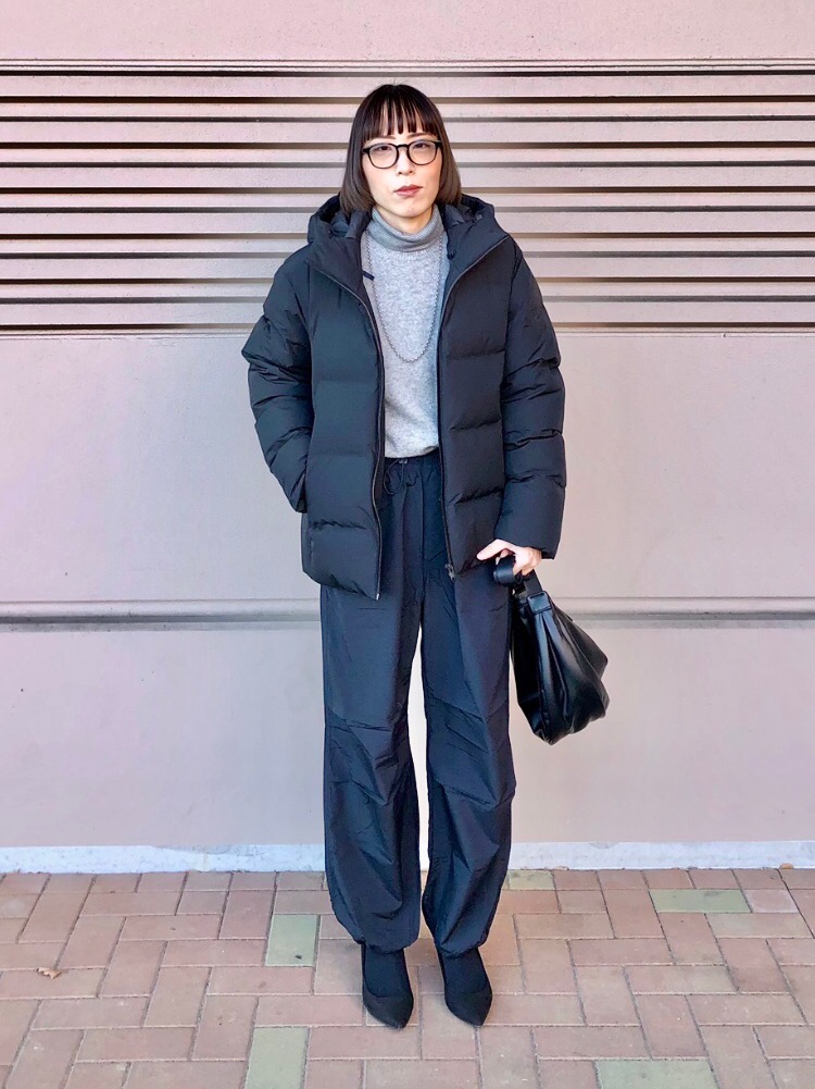 UNIQLO シームレスダウンパーカー ブラックMサイズ ユニクロシームレス