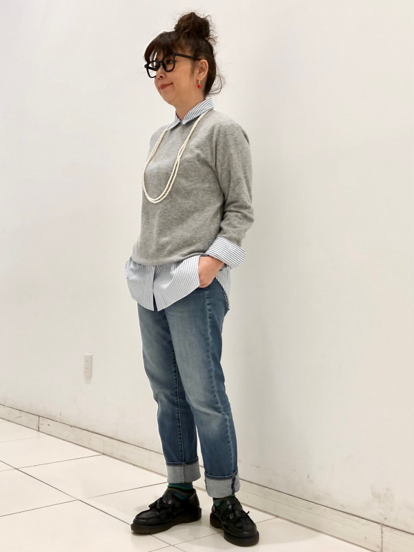 ストレッチスリムストレートジーンズ（丈標準70cm）（レディース）の