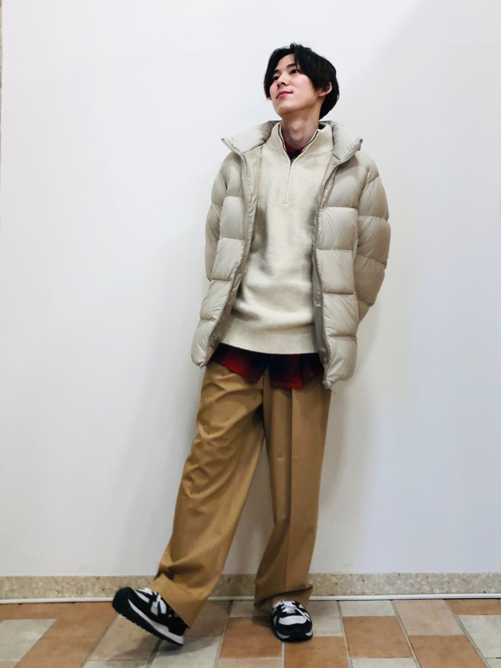 UNIQLO】ユニクロ パウダーソフトダウンジャケット オフホワイト
