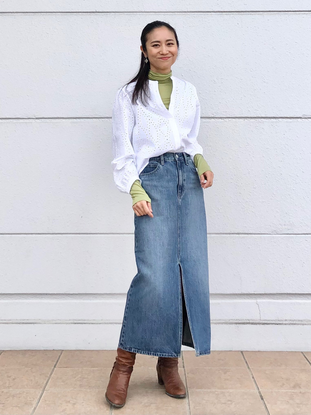 エアリズムポロシャツ、デニムロングスカート」の着用コーディネート  