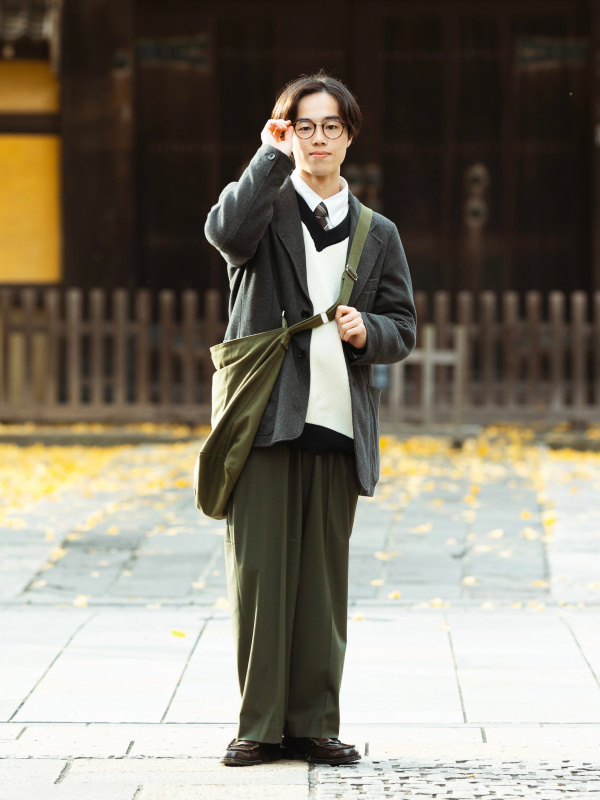 ユニクロユーUNIQLO U テーラードジャケットDARKGRAYサイズM中古