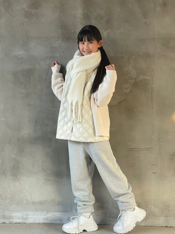 落ち着いたデザインで使いやすい！スキー旅行にもオススメ！FILA UNIQLO 落ち着いたデザインで使いやすい！スキー旅行にもオススメ！FILA