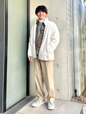 希少　UNIQLO ユニクロ　ウルトラライトダウン　グレー 3XL 収納袋付 ユニクロ公式 | パフテック・ウルトラライトダウン(レディース)