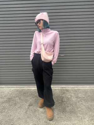 UNIQLO - ユニクロWOMENヒートテックタートルネックT長袖ピンクM：肌色オークルに近い色 ユニクロ公式 | ヒートテックフリースタートルネックT