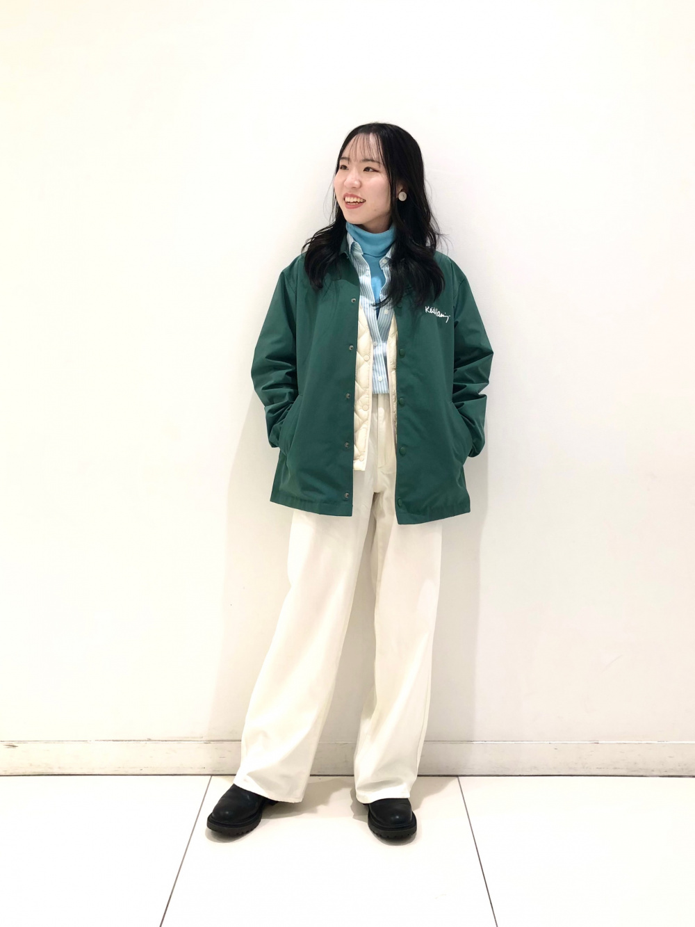 キース・ヘリング サブウェイ・ドローイング コーチジャケット」の着用