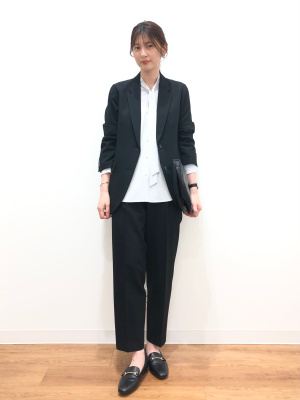 ユニクロ公式 | 感動タックパンツ