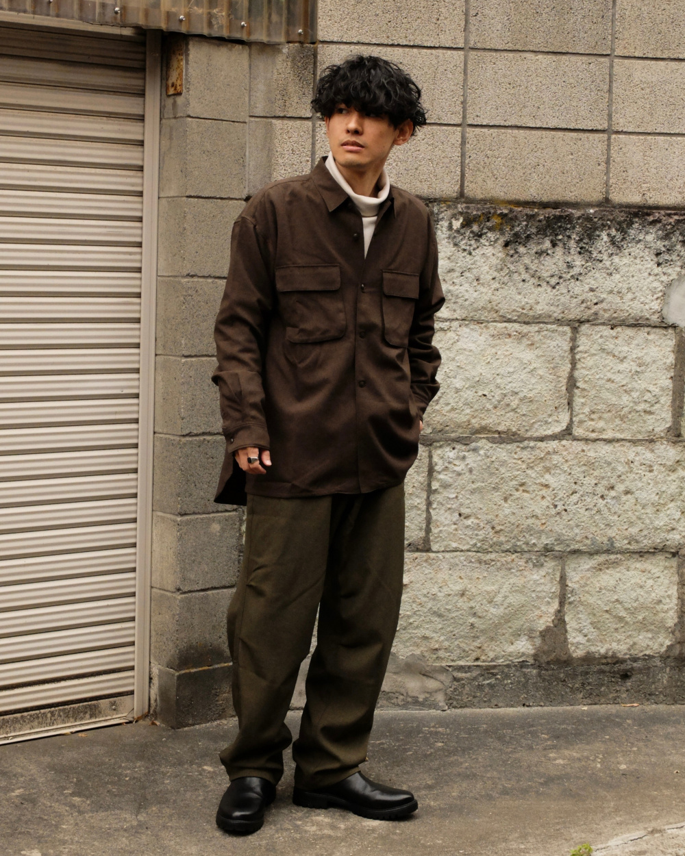 スウェットタートルネックシャツ（長袖）、ニットオーバーシャツ