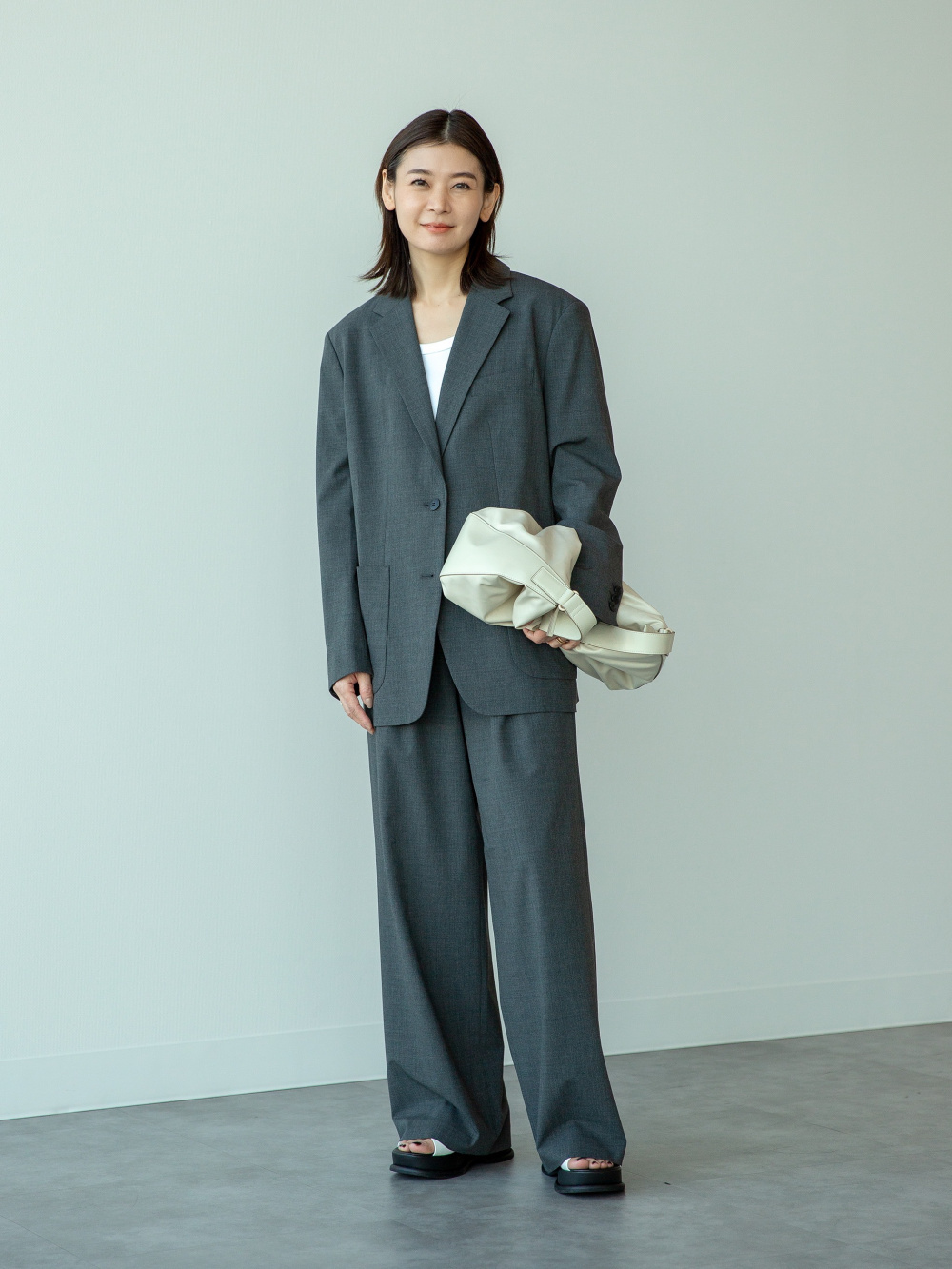 ソフトコットンラウンドヘムT、リラックステーラードジャケット」の  