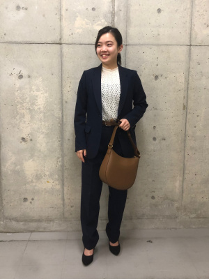 ユニクロ公式 | 感動タックパンツ