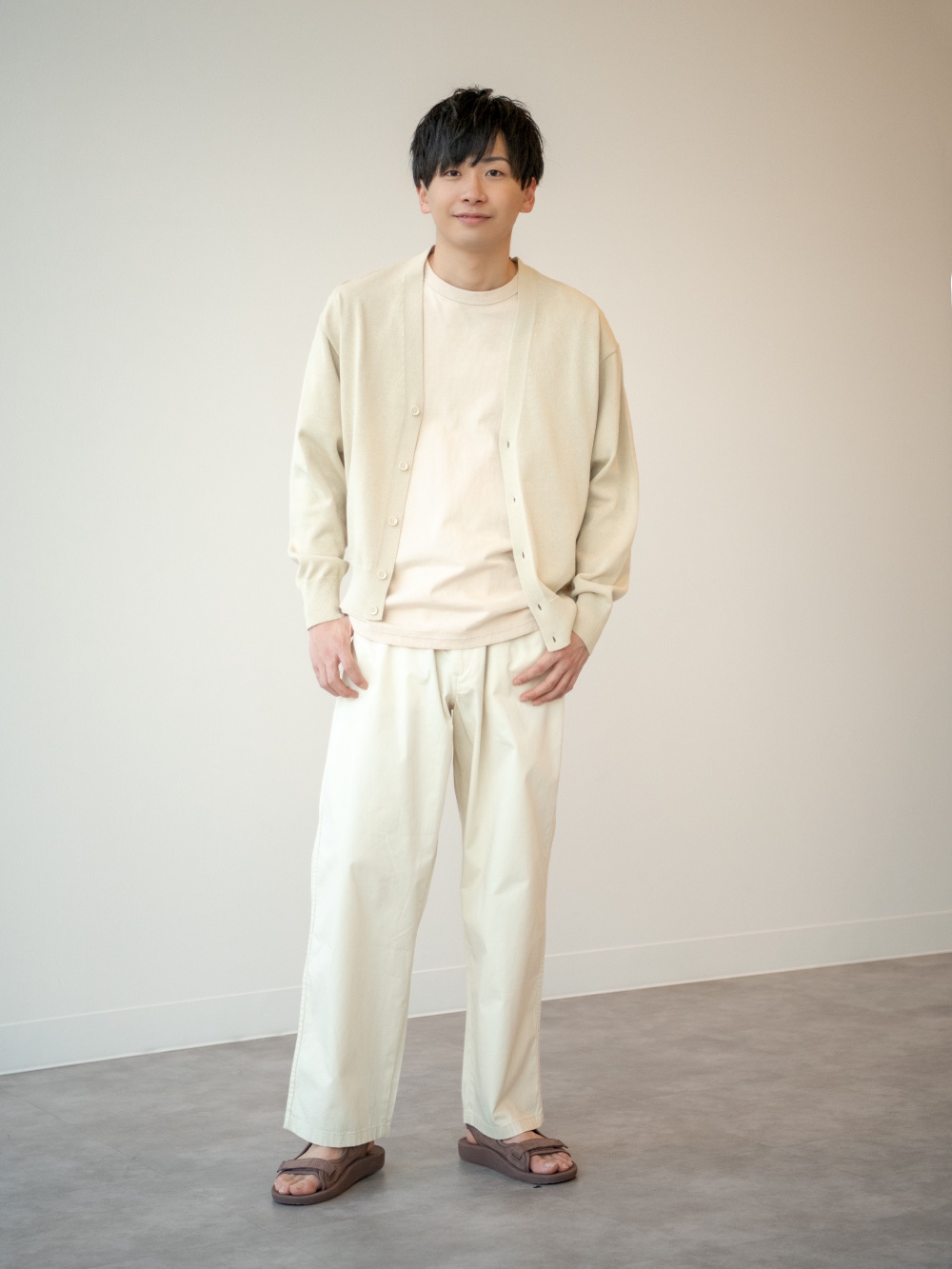 【送料無料キャンペーン】 motti様 カレッジTシャツ×チノワイドパンツコーデ YALE C4432 パンツ