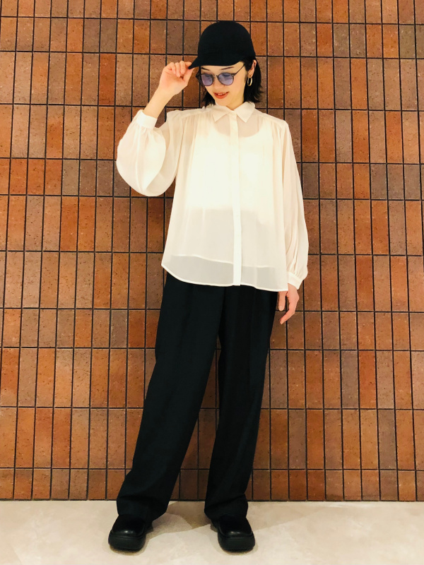 UNIQLO - ユニクロ感動ジャケットパンツ5セットの通販 by elly's