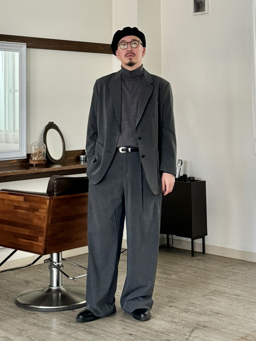 ユニクロ UNIQLO U テーラードジャケット リラックスストレートパンツ リラックステーラードジャケット、タックワイドストレートパンツ