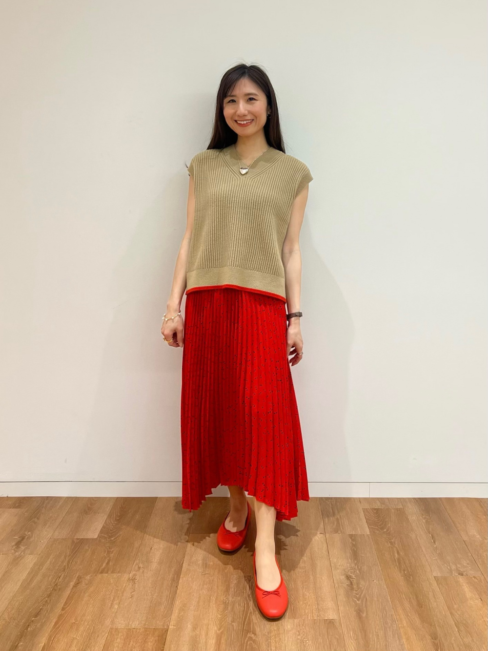 クレープジャージーワンピース/ノースリーブ、プリーツスカート