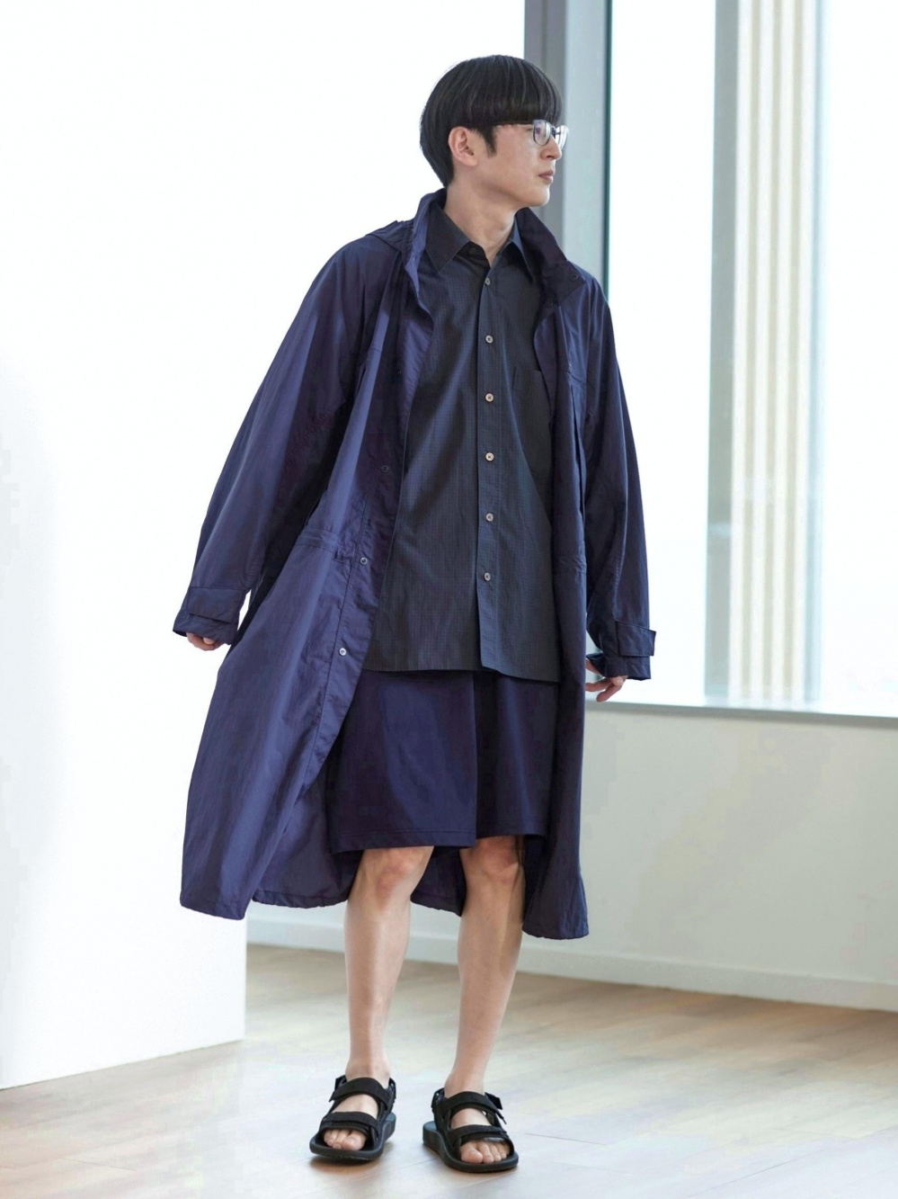 ユニクロU ライトウェイトコート　Lサイズ UNIQLO - 新品 UNIQLO U ライトウェイトコートグレーLサイズの通販 by
