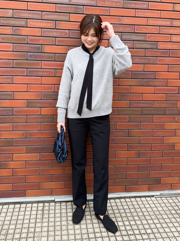 年末のプロモーション UNIQLO感動ジャケット スリムパンツ