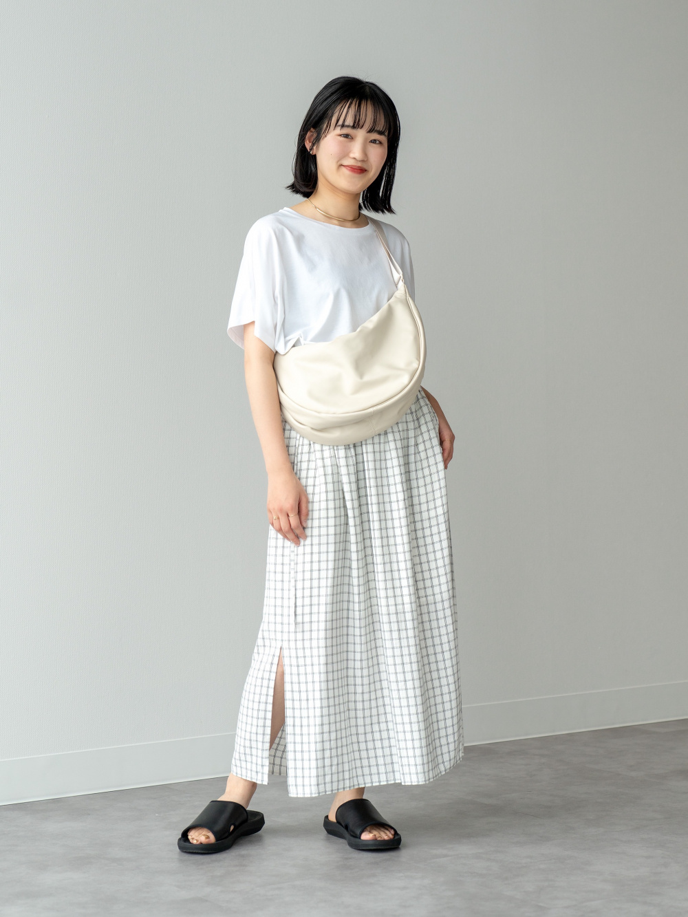 エアリズムドレープT、ギャザーロングスカート」の着用