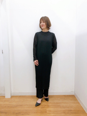 ユニクロ公式 | プリーツワンピース/ノースリーブ