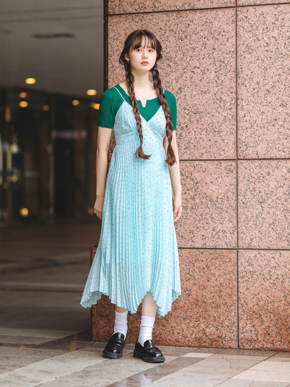プリーツキャミソールワンピース/ドット、レースキーネックショート