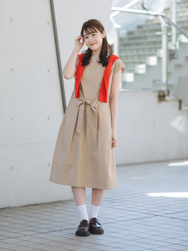 コクーンワンピース、レースキーネックショートセーターの