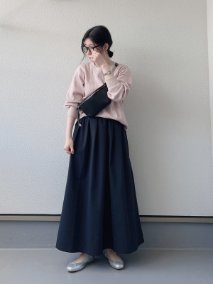 美品✨ほとんど未使用　23区 黒　ロングスカート　40サイズ サイドリボン配色ロングスカート（スカート）｜VACANCY