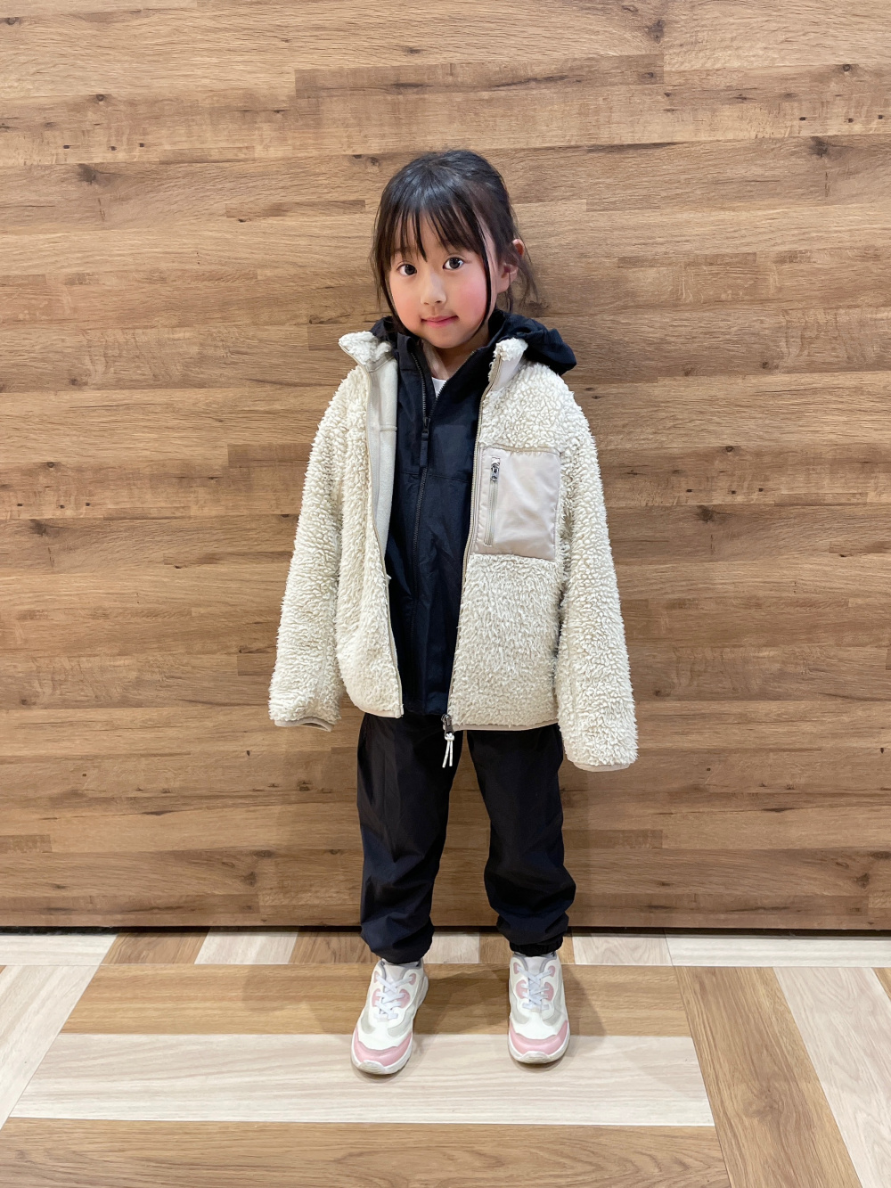 ストレッチウォームイージージョガーパンツ」の着用コーディネート