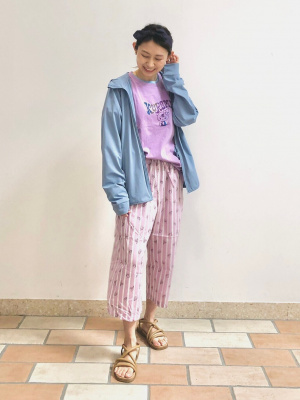 新品未使用　HELLO KITTY 50th 袖レースアップ長袖Tシャツ　140 ユニクロ公式 | ハローキティ 50th アニバーサリー UT