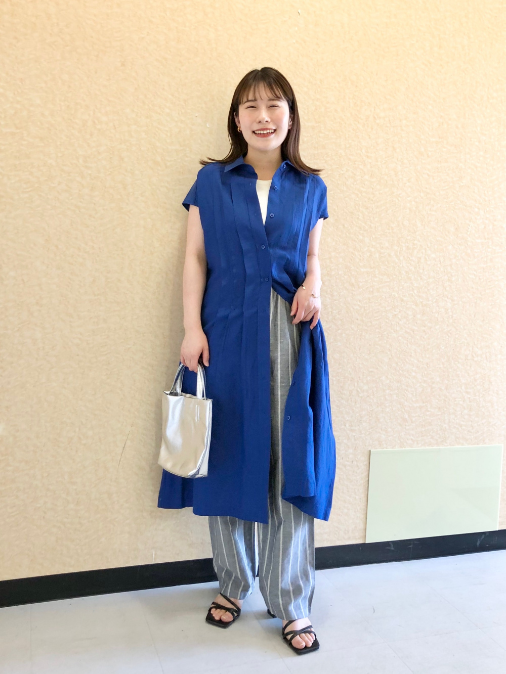 リネンブレンドシャツワンピース」の着用コーディネート