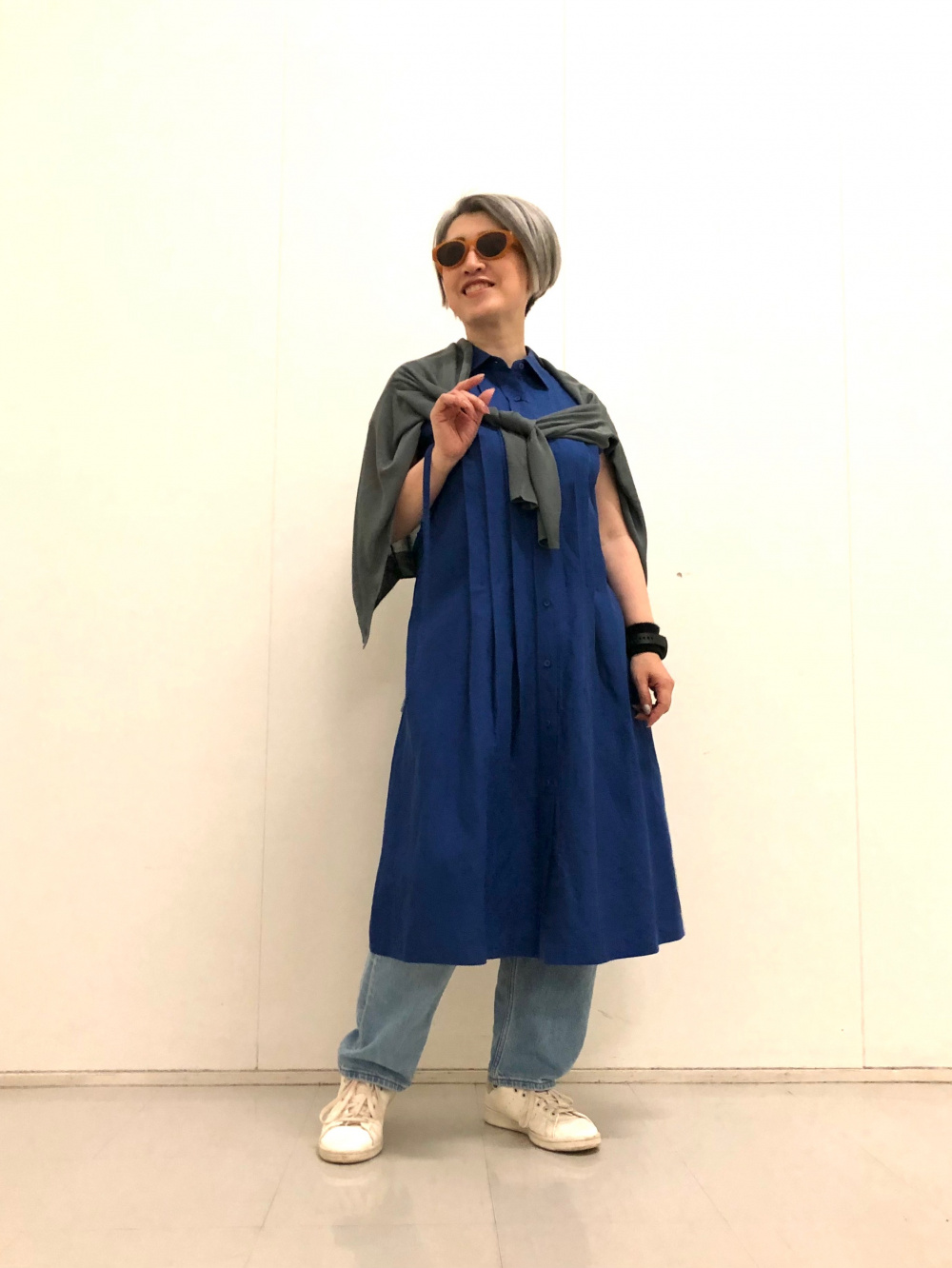 【MAJE】リネンブレンド シャーリングシャツワンピース ネイビー リネンブレンドシャーリングワンピース（半袖・丈短め・107