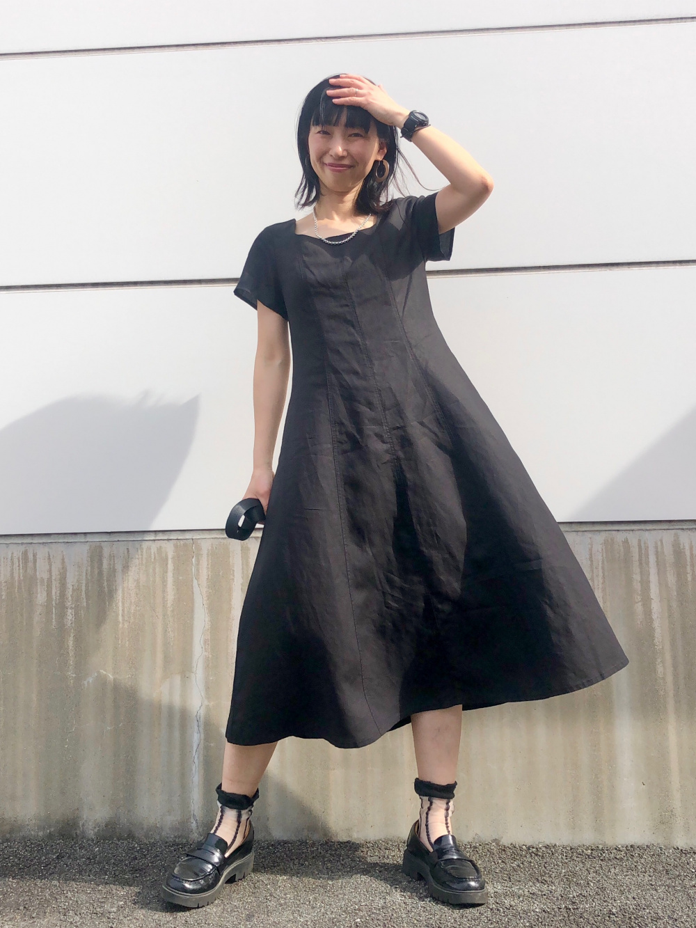 リネンブレンドスクエアネックワンピース」の着用コーディネート